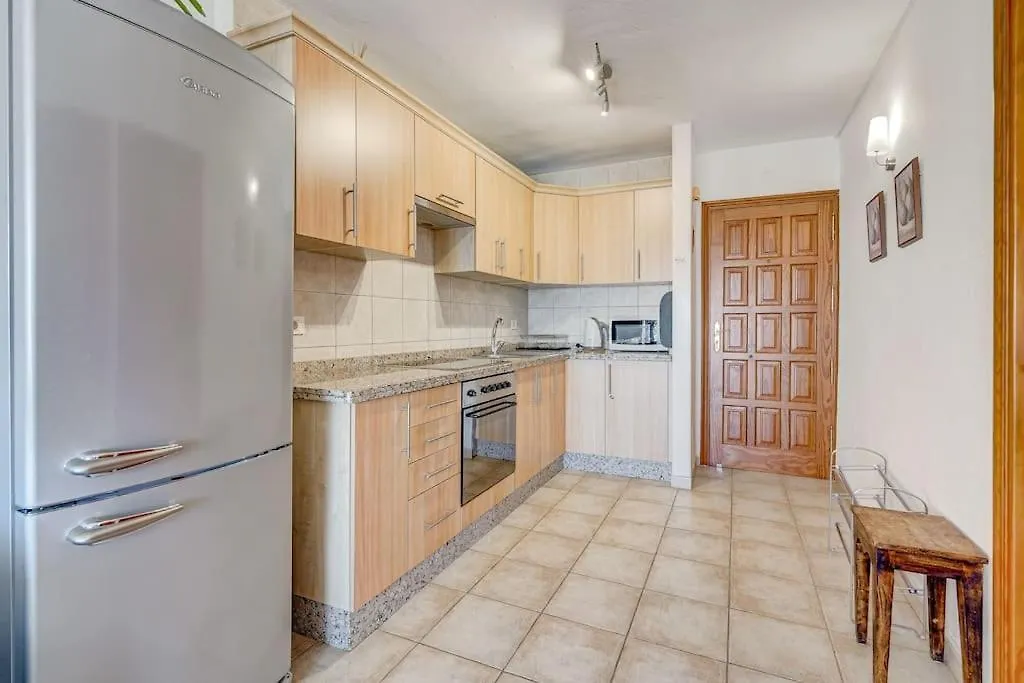 Apartment Torres Del Sol - 1 Bedroom Arona  Spain
